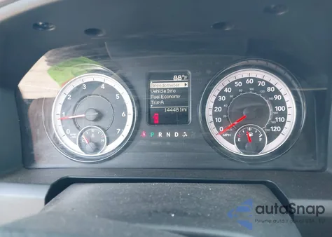 2020 Ram 1500 Classic Tradesman из США, поврежденный, VIN 3C6JR6DG5LG133073